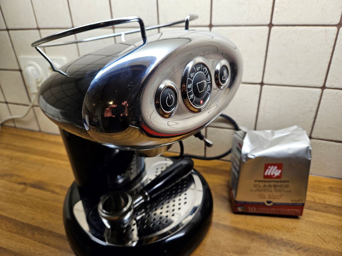 FrancisFrancis 2.jpg